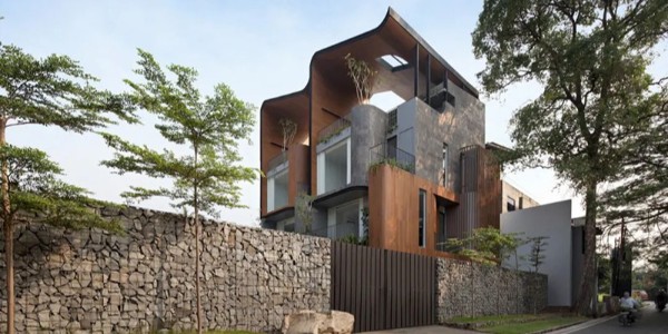 住在自然里，而不是旁邊，把后院搬上屋頂，這才是生活的進(jìn)階美學(xué)！