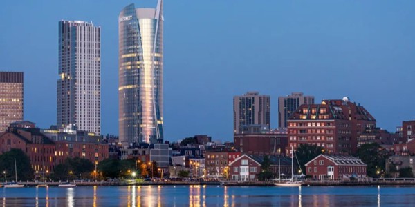 波士頓國(guó)會(huì)一號(hào)大廈，造型如“船帆”